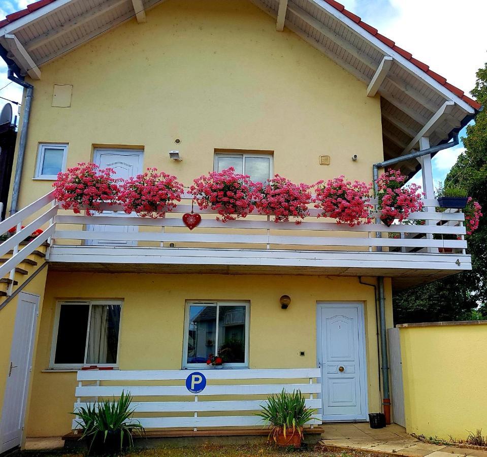 Marco Polo Apartment Horbourg Ngoại thất bức ảnh